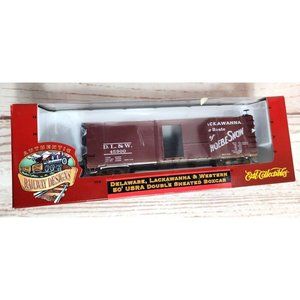 Vintage Ertl Collectibles: Delaware, Lackawanna & Western 50’ USRA Model Train